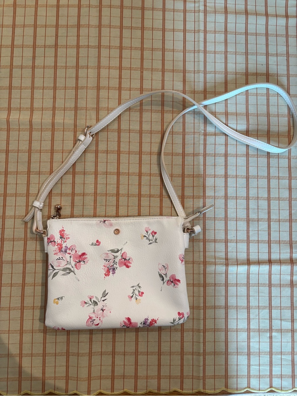 LC Lauren Conrad White Floral Crossbody Bag with Pink Accents